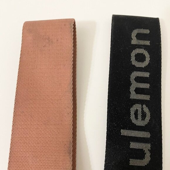 Lot of 2 Lululemon Keychains Needs Cleaning - Picture 8 of 16
